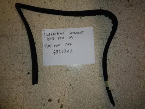 Guarnizione Scendente Porta Posteriore Destra Fiat Uno Mk2 1989-1995