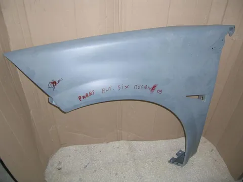 Parafango Anteriore Sinistro Renault Megane'03
