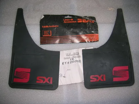 Paraspruzzi Rosso/ Nero Seat Ibiza