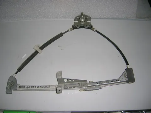Alzavetro Manuale Anteriore Destro Audi 80'86