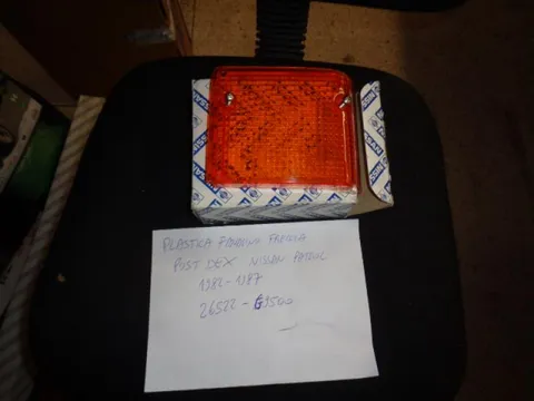 Plastica Fanalino Freccia Posteriore Destro Nissan Patrol 1982-1987