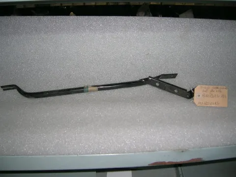 Staffa Rinforzo Superiore Paraurti Anteriore Mercedes W123