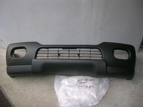 Paraurti Anteriore Nero Con Fori Per Parafanghini Mitsubishi Pajero Sport Dal 2000 Al 2004