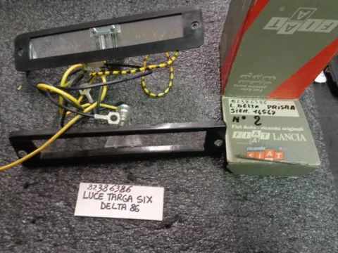 Luce Targa Sinistra Lancia Delta 1986