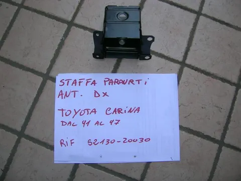 Staffa Paraurti Anteriore Destra Toyota Carina Dal 91 Al 97
