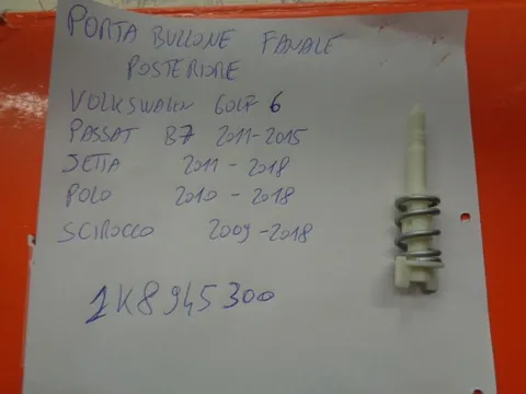 Portabullone Fanale Posteriore Volkswagen Polo 2009-2018, Gol6, Passat 2011-2015,Scirocco 2009-2018, Jetta 2011-2018