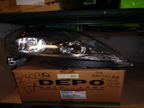 Proiettore Destro Opel Zafira Dal 2005 Al 2007 Con Parabola Nera