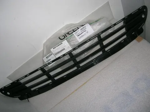 Griglia Centrale Paraurti Anteriore Mercedes  Classe C 2004-2007 W203