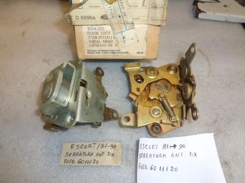 Serratura Manuale anteriore Destra Ford Escort 1981-1990