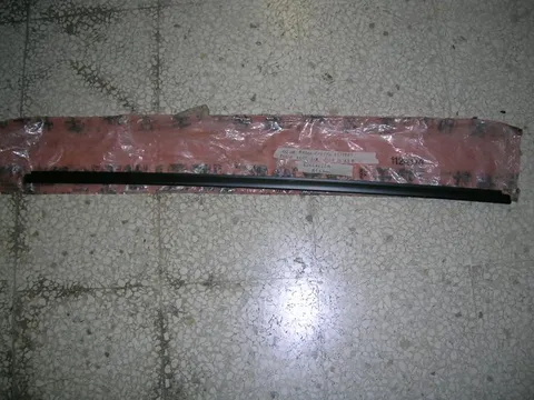 Raschiavetro Esterno Porta Posteriore Sinistro Alfa 33 1.300 Benzina