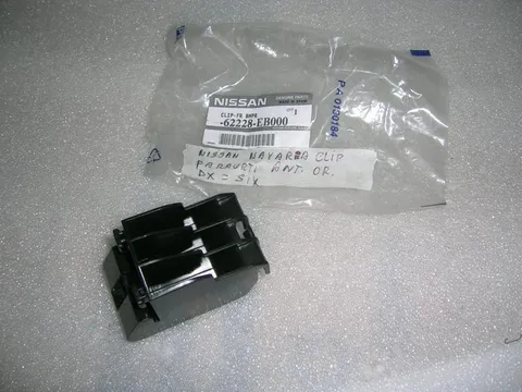 Supporto Paraurti Anteriore Destro/Sinistro Nissan Navara
