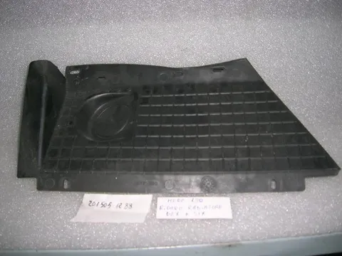 Riparo Radiatore Destro Mercedes 190