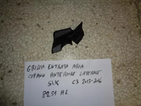 Griglia Entrata Aria Laterale Sinistra Cofano Anteriore Citroen C3 2013-2016