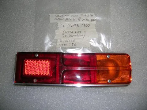 Fanalino Posteriore Completo Alfa Giulia  Super 1600  Ti   Senza Luce Retromarcia Modello Stretto