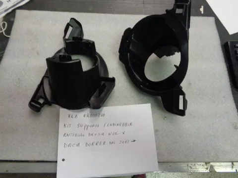 Kit Supporti Fendinebbia Destro+Sinistro Dacia Dokker 2012>