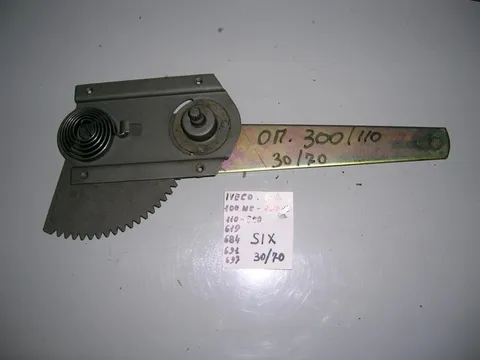 Alzavetro Anteriore Sinistro Iveco 100/110/190/300/619/684/691/697