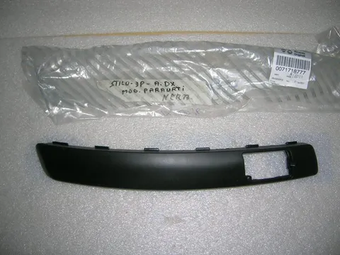 Modanatura Paraurti Ant. Destro Nero Fiat Stilo 3 Porte