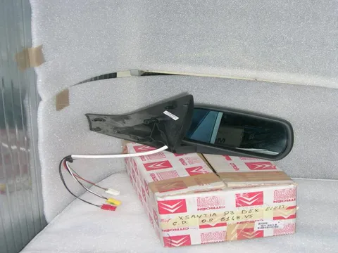 Specchietto Retrovisore Dx Elettrico Citroen Xantia '93