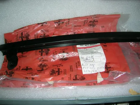 Montante Porta Lato Sinistro Alfa Romeo 155 Dal 92' Al 96'