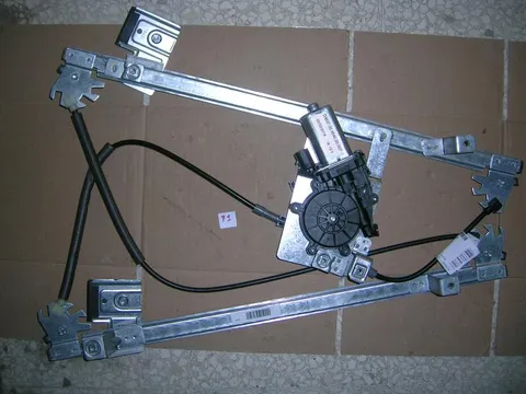 Alzavetro Elettrico Anteriore Sinistro Freelander 3-5 P  '98-'06