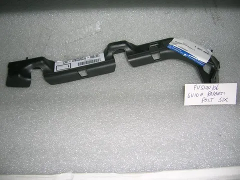 Guida Paraurti Posteriore Sinistro Ford Fusion 06'