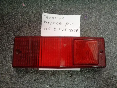 Plastica Fanalino Posteriore Sinistro Fiat 124 Special