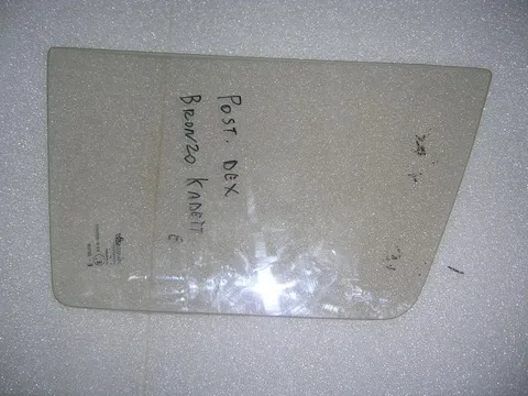 Vetro Fisso Post Dx Bronzo Opel Kadett E