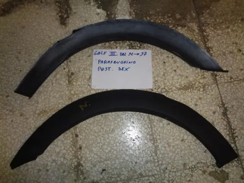 Parafanghino Posteriore Destro Volkswagen Golf Mk3 1991-1997