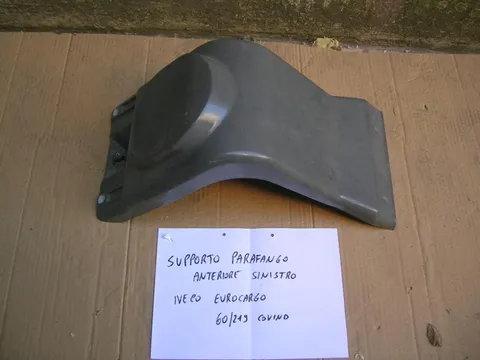 Supporto Parafango Anteriore Sinistro Iveco Eurocargo