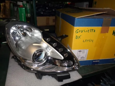 Proiettore Destro Alfa Romeo Giulietta Dal 2016