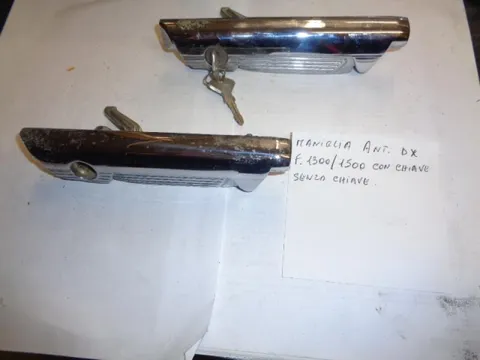 Maniglia Anteriore Destro Fiat 1300/1500 Con Chiave