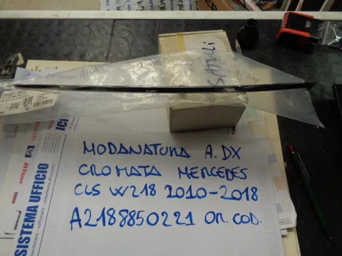 Modanatura Anteriore Destra Cromata Mercedes Cls W218 2010-2018