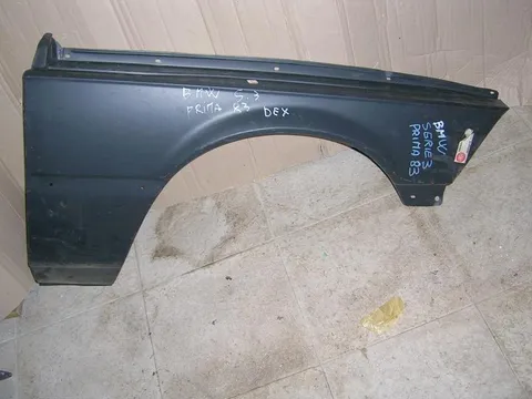 Parafango Anteriore Destro BMW Serie 3 E 21