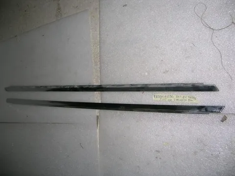 Raschiavetro Anteriore Esterno Destro E Sinistro Fiat 130 (Lunghezza 99Cm)