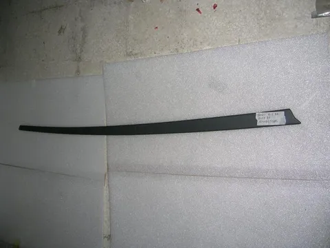 Modanatura Parafango Ant. Dx Alfa Romeo 75