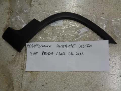 Parafanghino Anteriore Destro Fiat Panda Cross 2012>