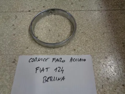 Cornice Faro (Acciaio) Destra= Sinistra Fiat 124 Berlina