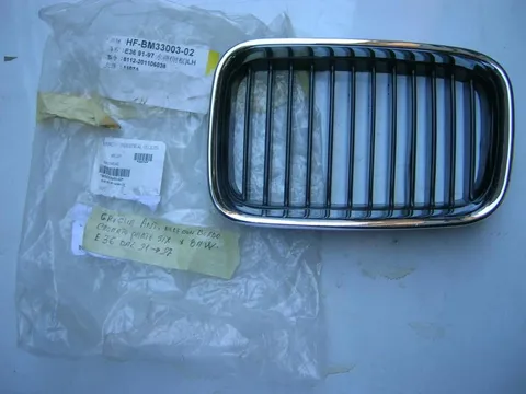 Griglia Anteriore Sinistro Nere Con Bordo Cromato BMW E36 Dal 91 Al 97