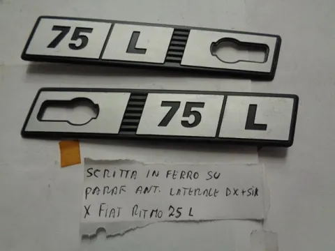 Scritta In Ferro 75/L Su Paraurti Anteriore Laterale Destra + Sinistra Per Fiat Ritmo