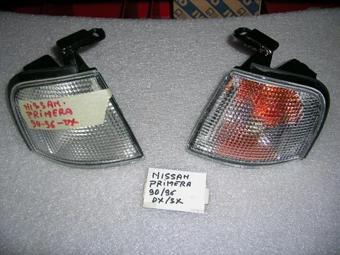 Fanalino Ant Sx. e Dx. Nissan Primera '90-96