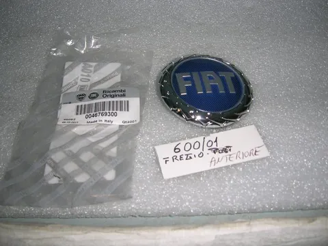 Fregio Anteriore Fiat 600 01'