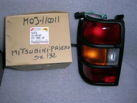 Fanalino Posteriore Sinistro Mitsubishi Pajero 1991-1996