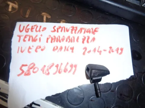 Ugello Spruzzatore Tergiparabrezza Iveco Daily 2014-2019