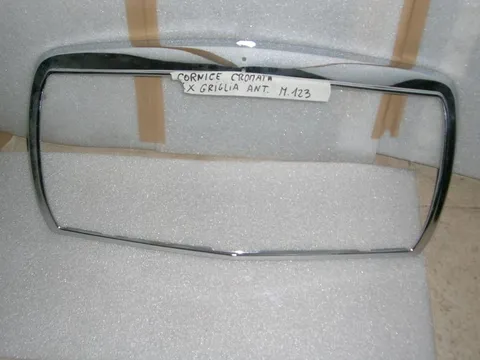 Cornice Griglia Mercedes 123