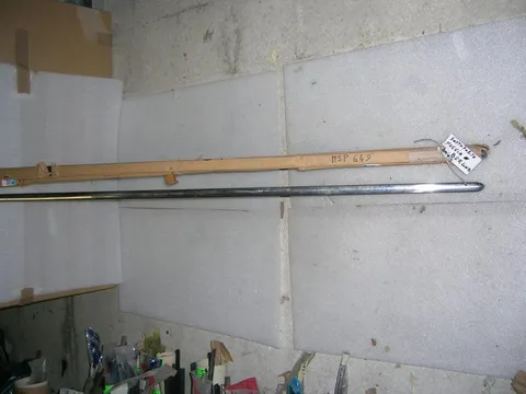 Modanatura  Sottoporta In Acciaio Destra = Sinistra  Lancia Fulvia Berlina (Lunghezza 162 Cm)