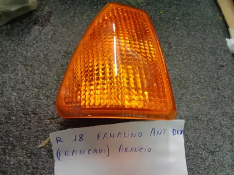 Fanalino Anteriore Destro Arancione Renault 18