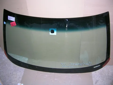 Parabrezza Verde  Con Fascia Jeep Grand Cherokee'93