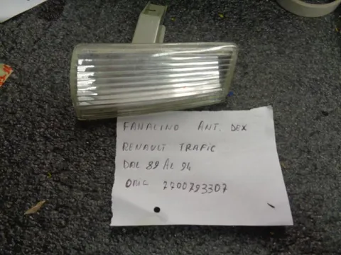 Fanalino Anteriore Destro Renault Trafic 1989-1994