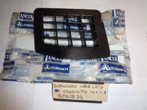 Diffusore Aria Cruscotto Lato  Destro + Sinistro Lancia Beta 1979