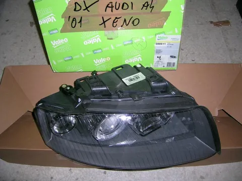 Proiettore Destro Xeno Audi A4 2000-2004